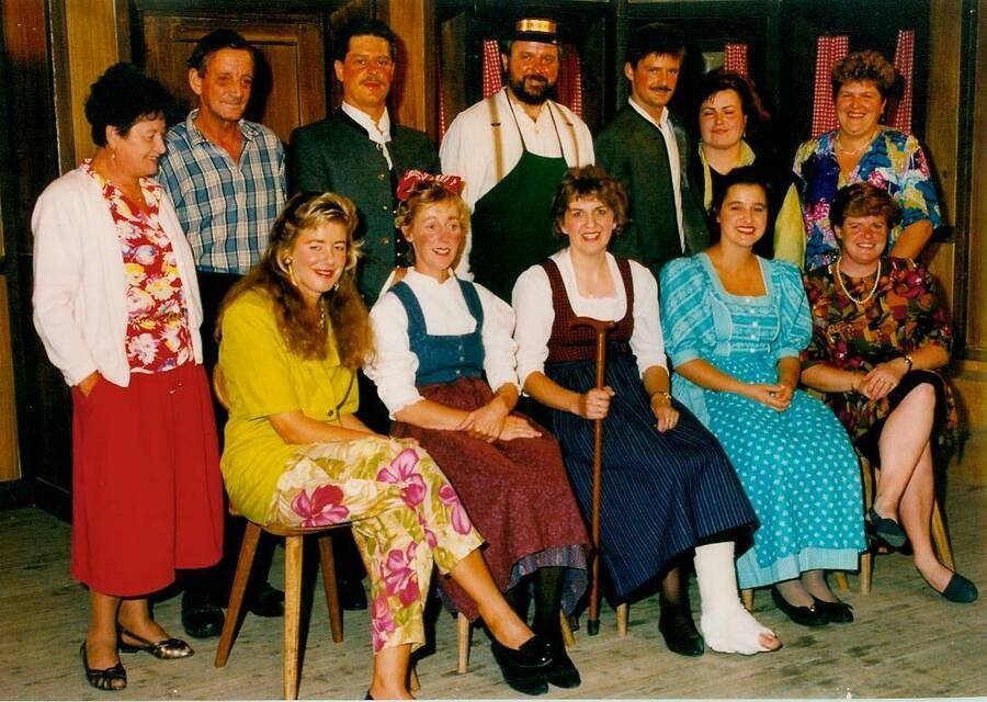 Volkstheater Axams - Die pfiffige Urschl 1991