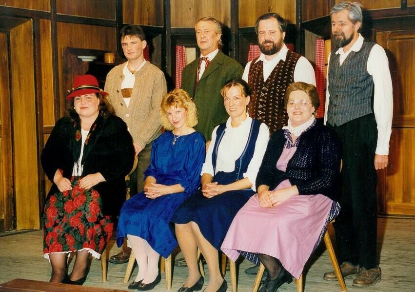 Volkstheater Axams - Kurbetrieb beim Kräuterblasi 1992
